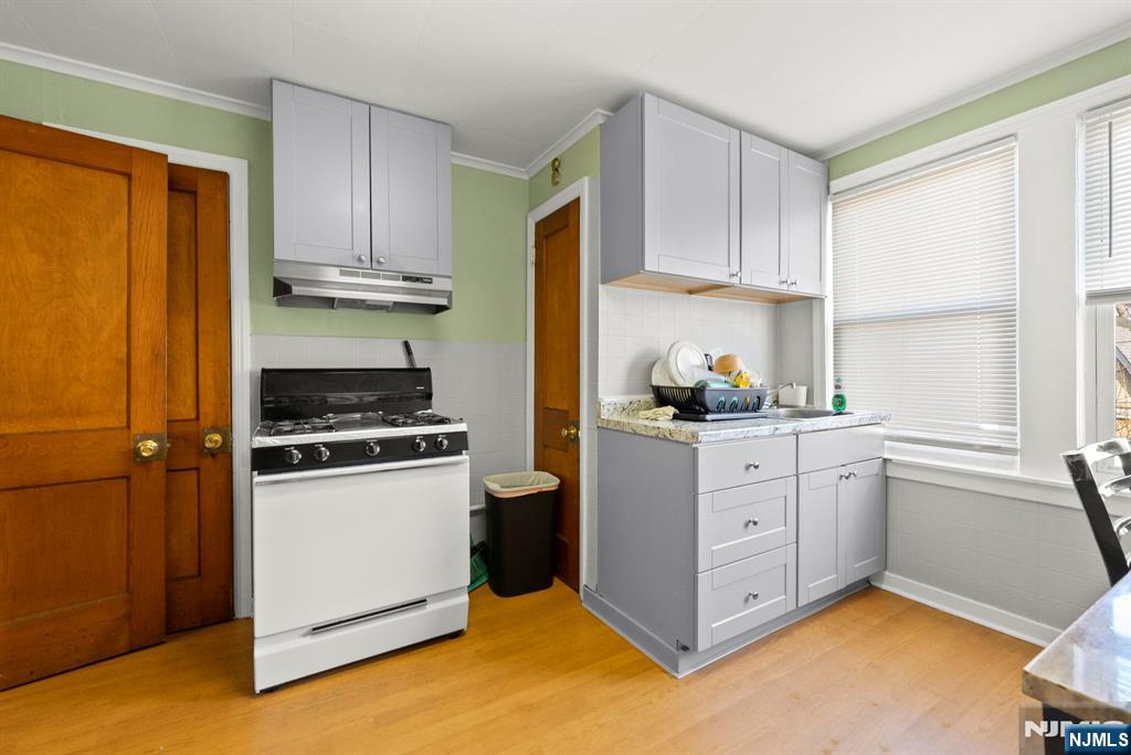 91 Headley Terrace, Irvington, NJ, 07111