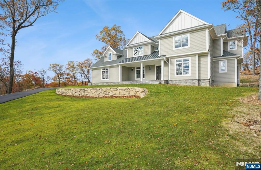 3 Bristol Ridge Road - Photo 2
