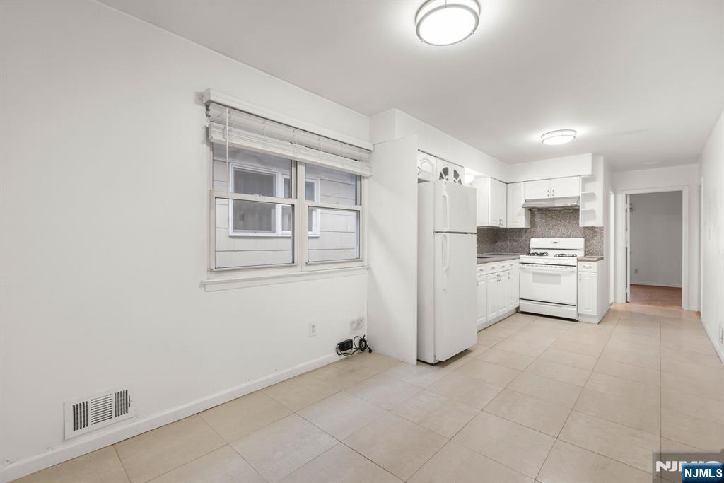 133 Sussex Street - Photo 4