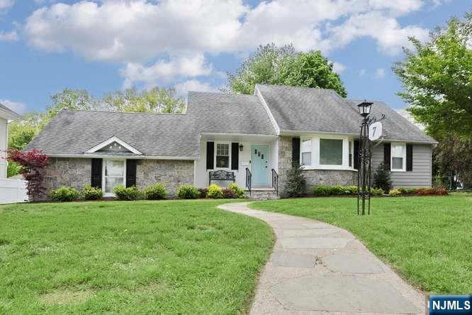 7 Madison Heights - Photo 2