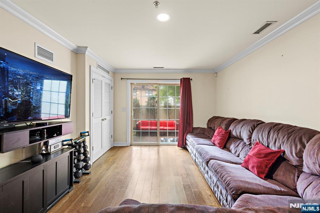 1625 Paterson Plank Road 9 - Photo 2