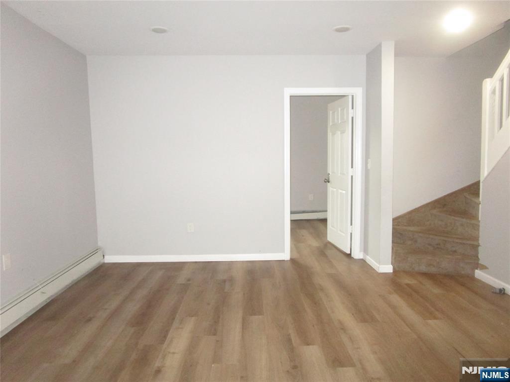 437 7th Avenue - Photo 5