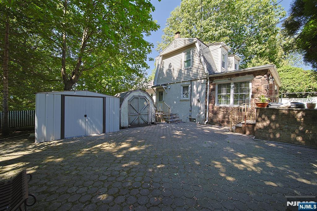 1585 Bergen Boulevard, Leonia, NJ, 07605