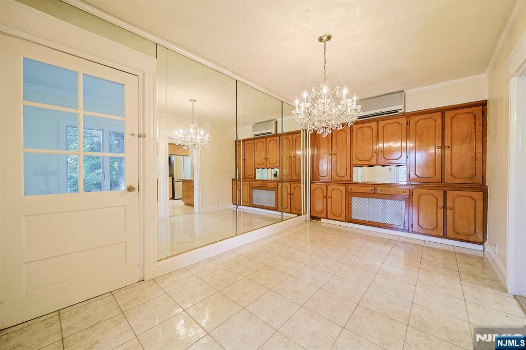 1585 Bergen Boulevard, Leonia, NJ, 07605