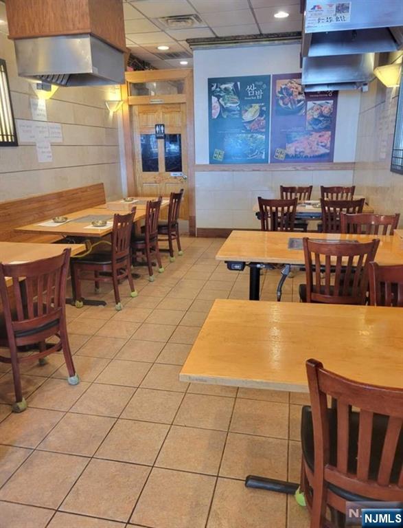 450 Broad Ave, Leonia, NJ 07605