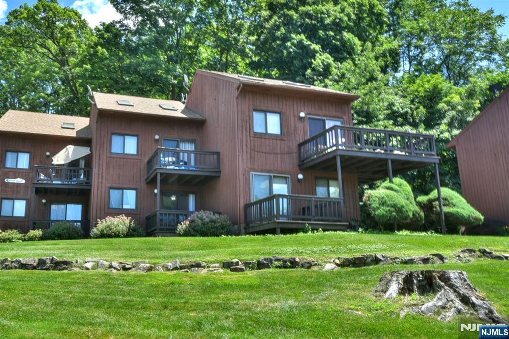 3 Deer Valley Lane 8 - Photo 2