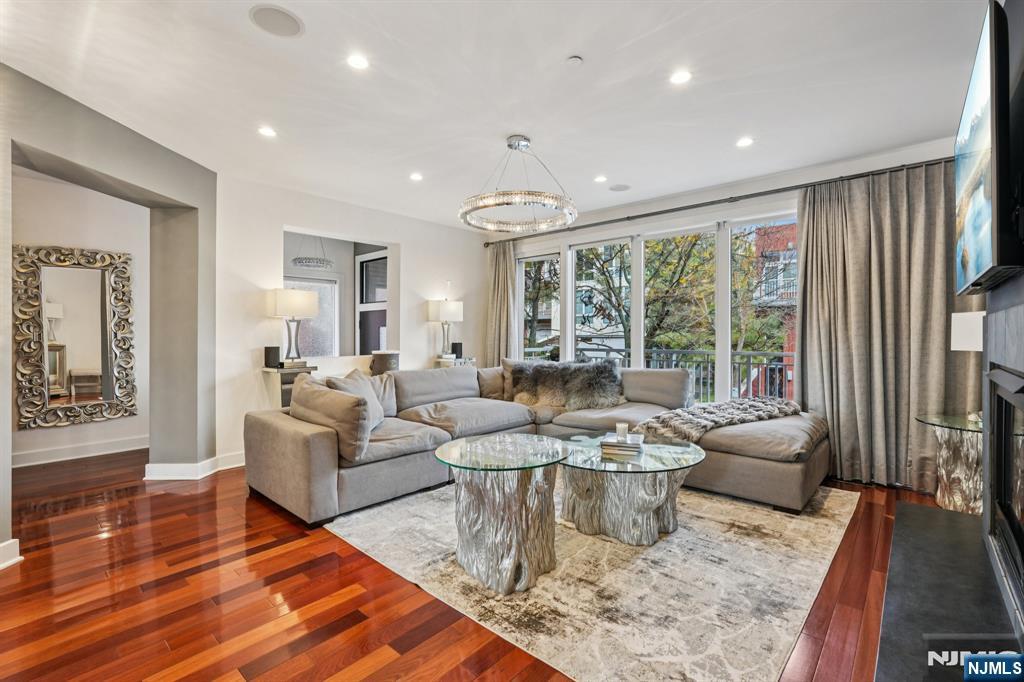 27 Knickerbocker Road, Closter, NJ, 07624