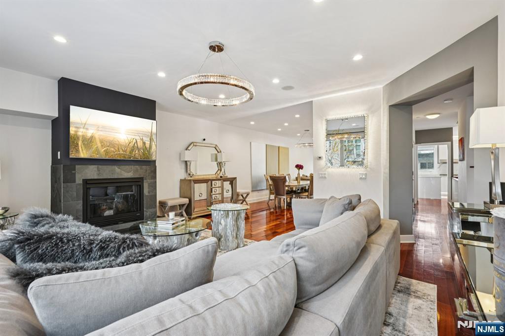 25 Vela Way - Photo 2