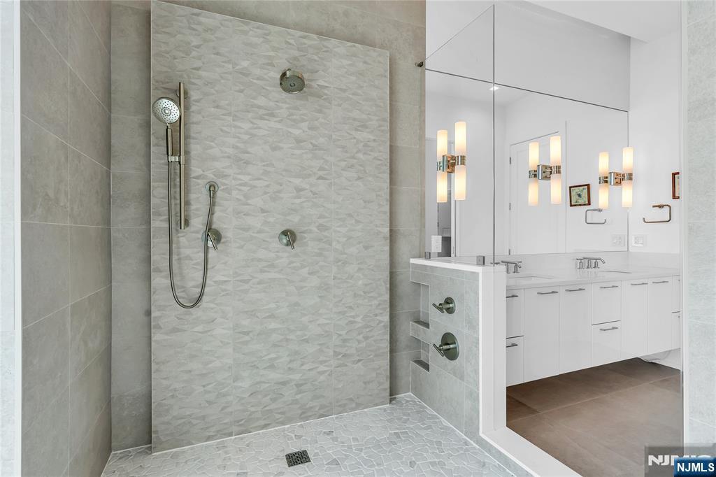 200 N Ocean Avenue UNIT 13, Long Branch, NJ, 07740