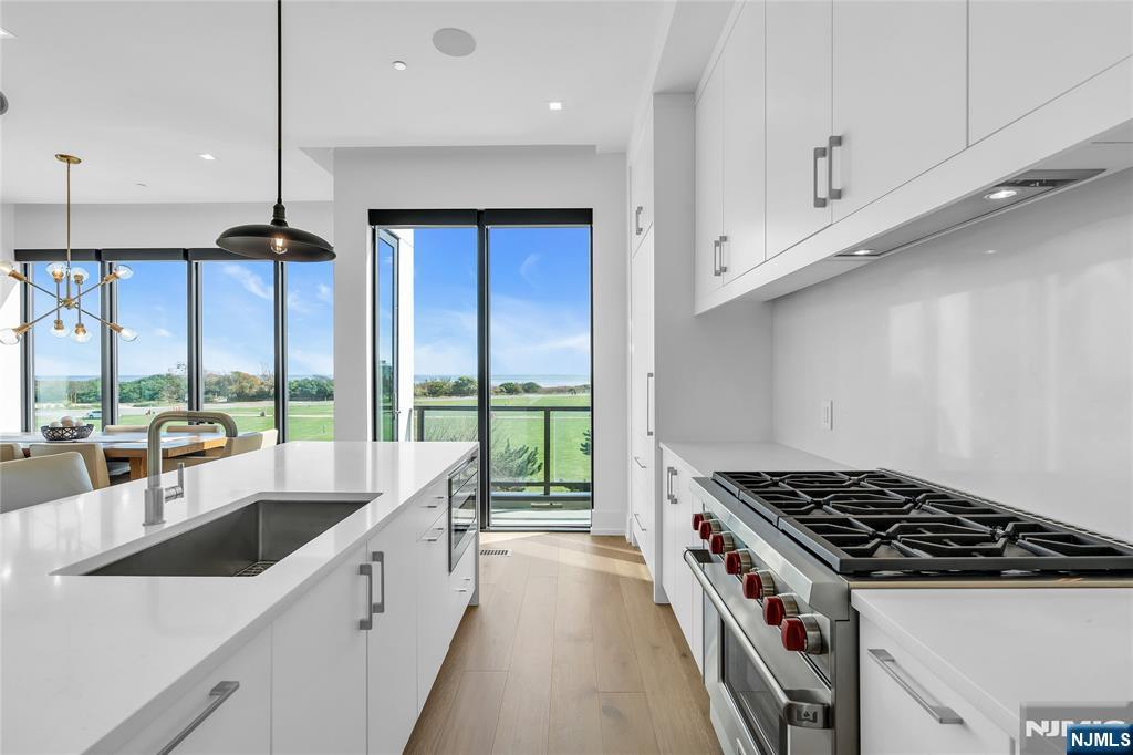 200 N Ocean Avenue 13 - Photo 4