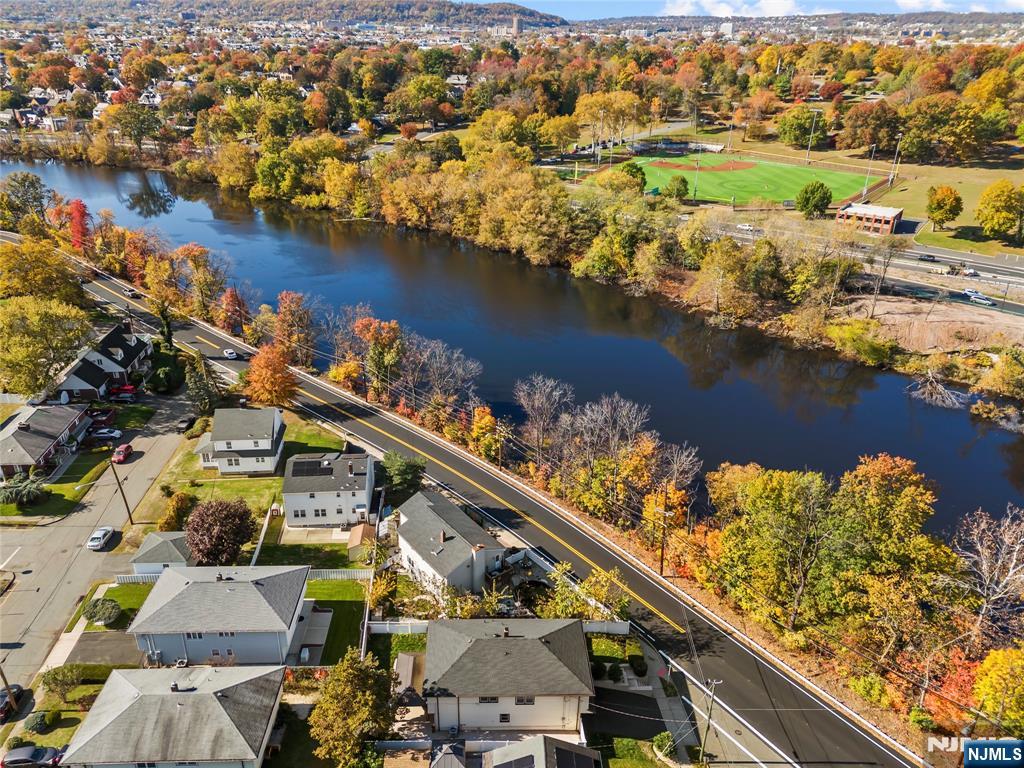 2 Elmwood Terrace - Photo 4