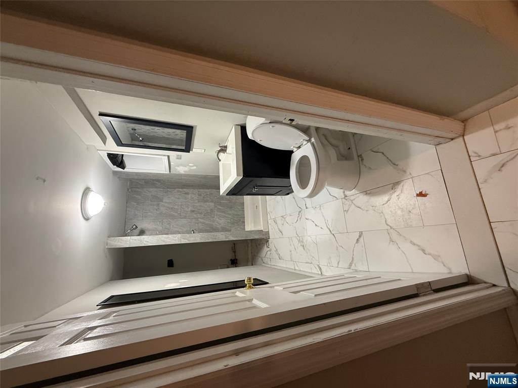 123 Haledon Avenue - Photo 5