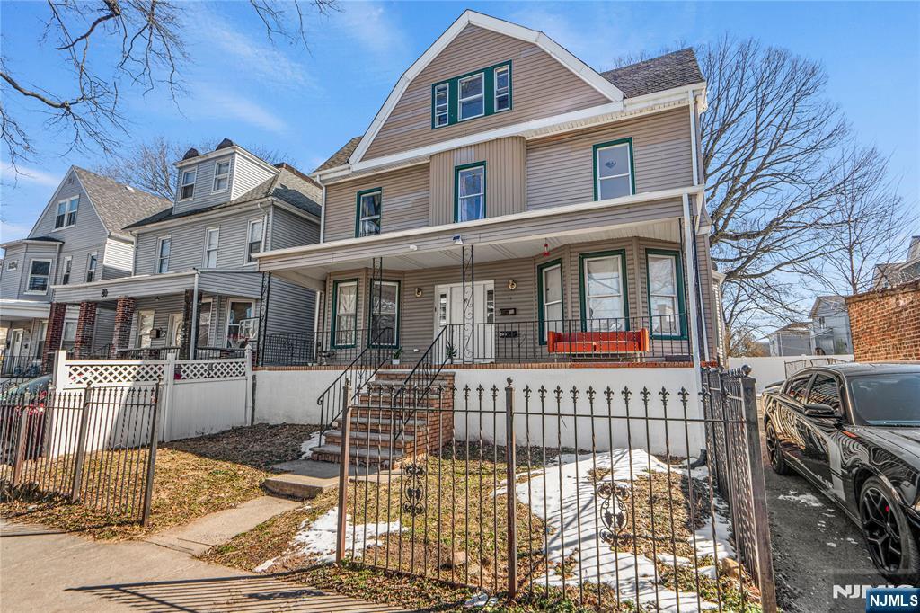 179 Hobson St, Newark City, NJ, 07112-1323