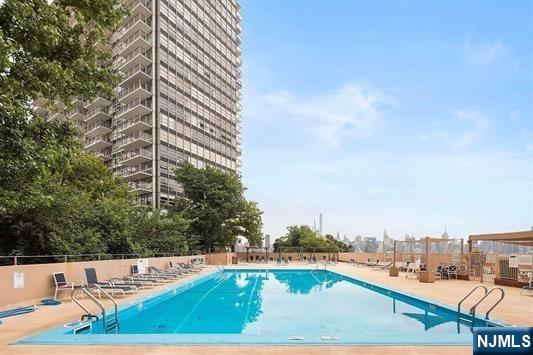 6040 Boulevard East Boulevard Mezz-GF - Photo 2