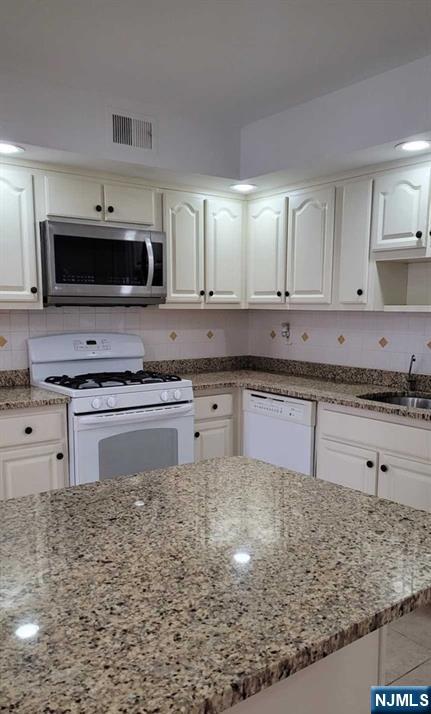 40 Meadowview Court, Leonia, NJ, 07605