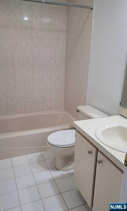 40 Meadowview Court, Leonia, NJ, 07605