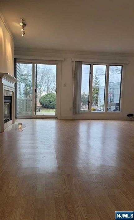 40 Meadowview Court, Leonia, NJ, 07605