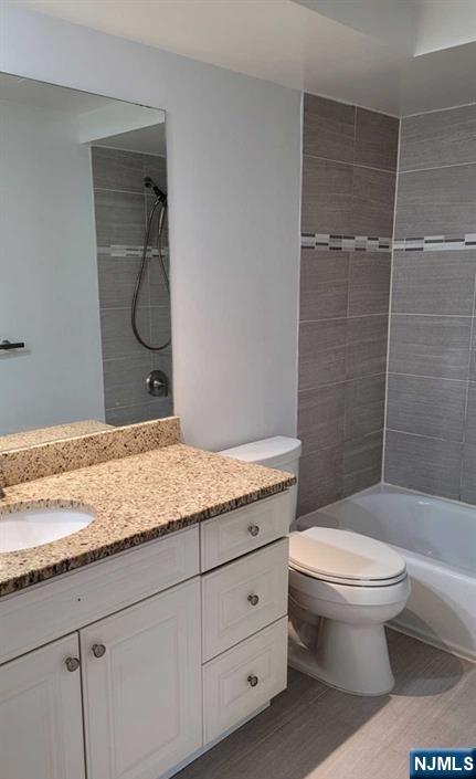 40 Meadowview Court, Leonia, NJ, 07605