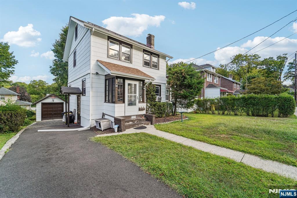 1485 Gaylord Ter, Teaneck, NJ 07666