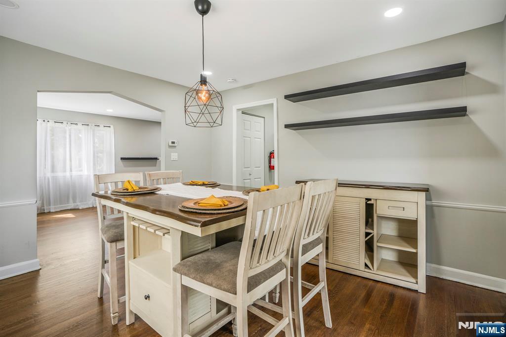 16 Pleasant - Photo 4