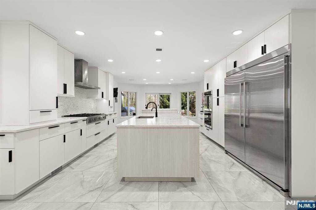 425 Highview Road