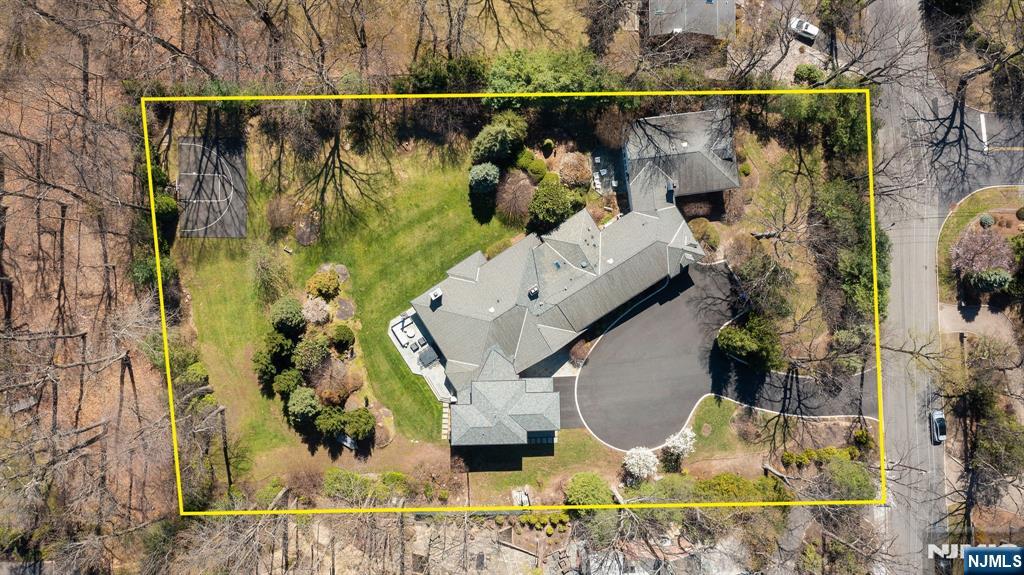 425 Highview Road