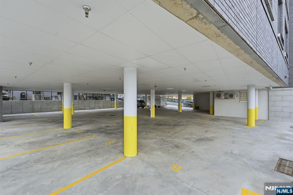 9-11 E Passaic, #302, Hackensack, NJ 07601 Listing Photo  11