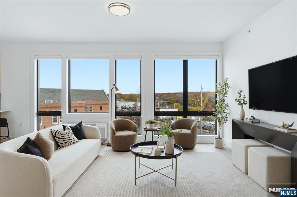 Aundant natural light create inviting interiors ideal for both relaxing and entertaining...