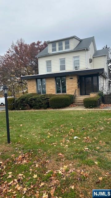31-11 Broadway 2 - Photo 1