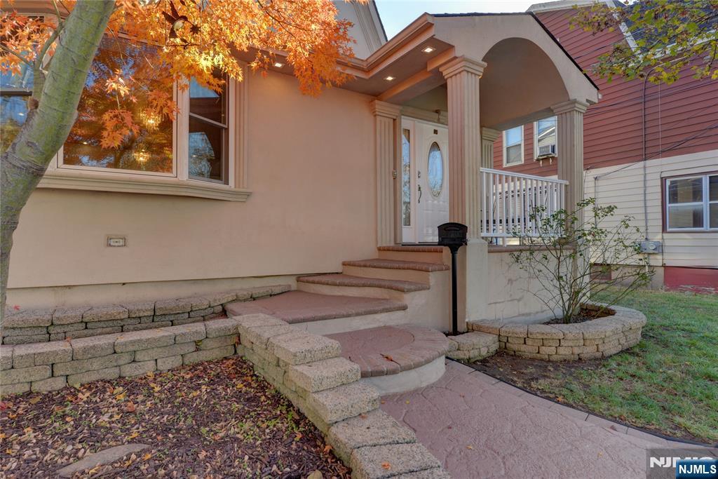 118 14th Street - Photo 2