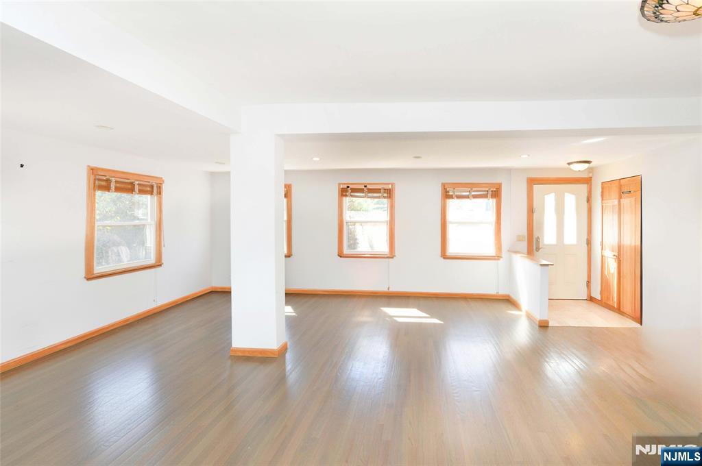 93 Copley Ave, Teaneck, NJ 07666