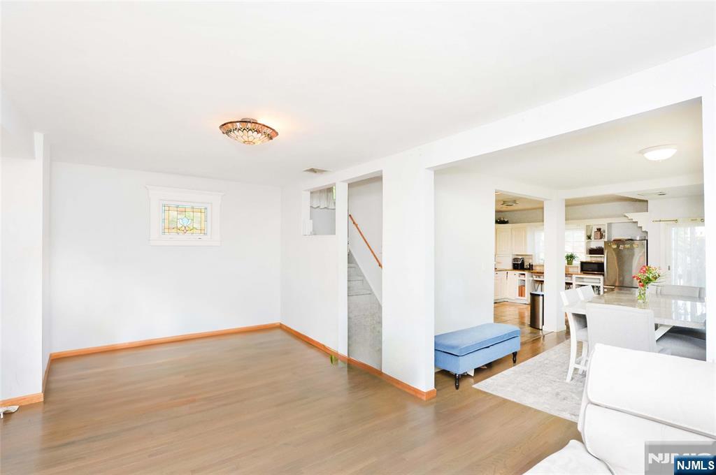 93 Copley Ave, Teaneck, NJ 07666
