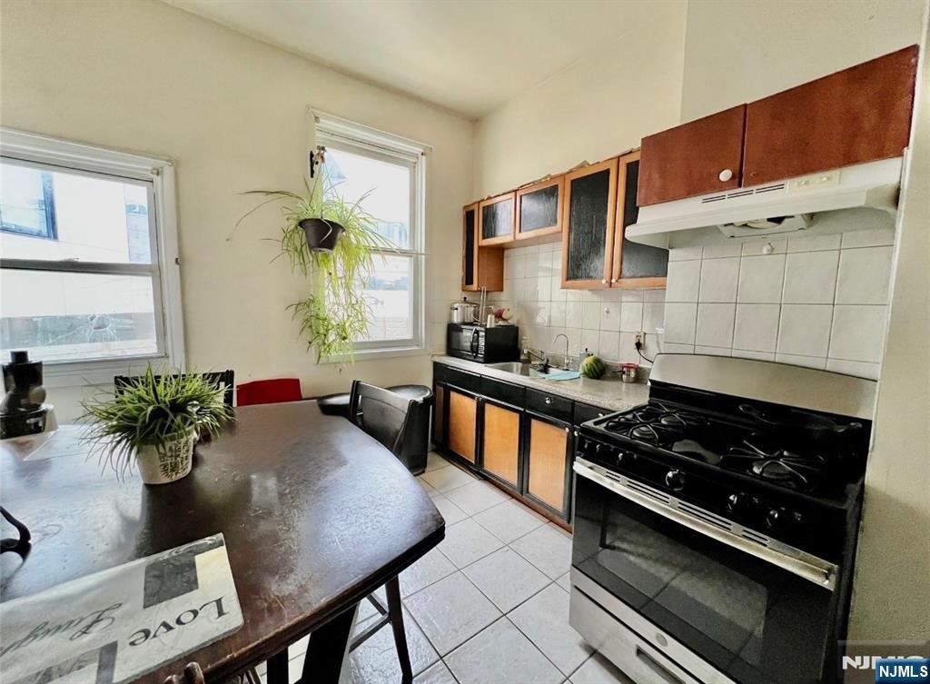 2808 Palisade Avenue - Photo 3