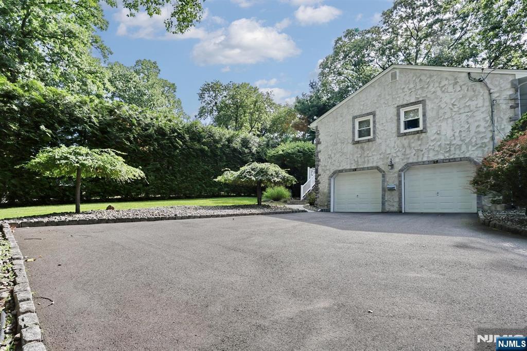 62 Leach, Park Ridge, NJ 07656