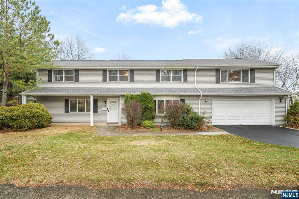 392 Mercer Avenue, River Edge, NJ, 07661