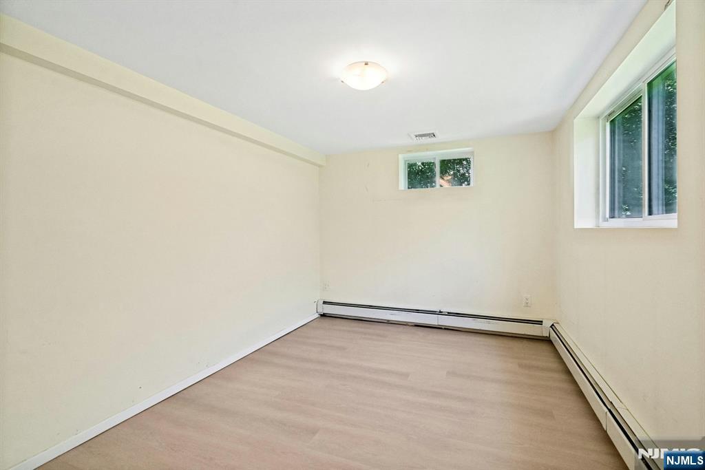 5-17 Philip Street — photo 30