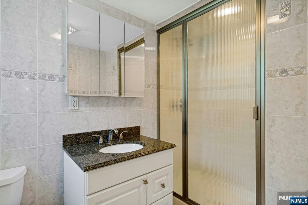 5-17 Philip Street — photo 31