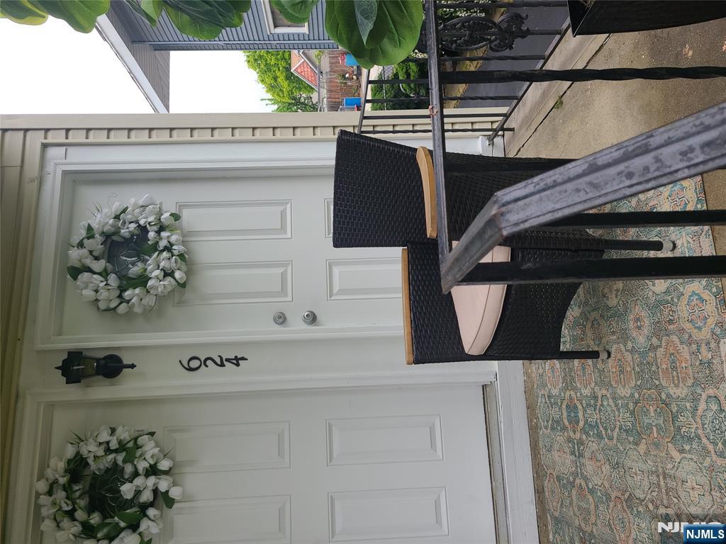 624 Madison Avenue - Photo 1