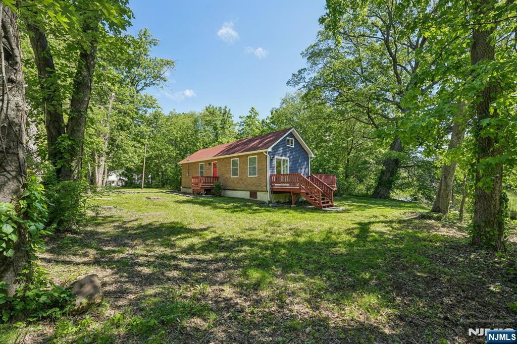 57 Riverlawn Drive - Photo 3