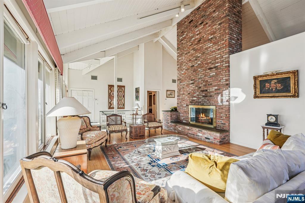 27 Knickerbocker Road, Closter, NJ, 07624