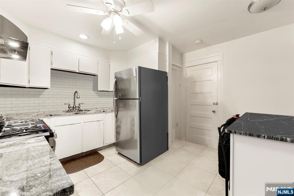 10 Almira Street - Photo 5