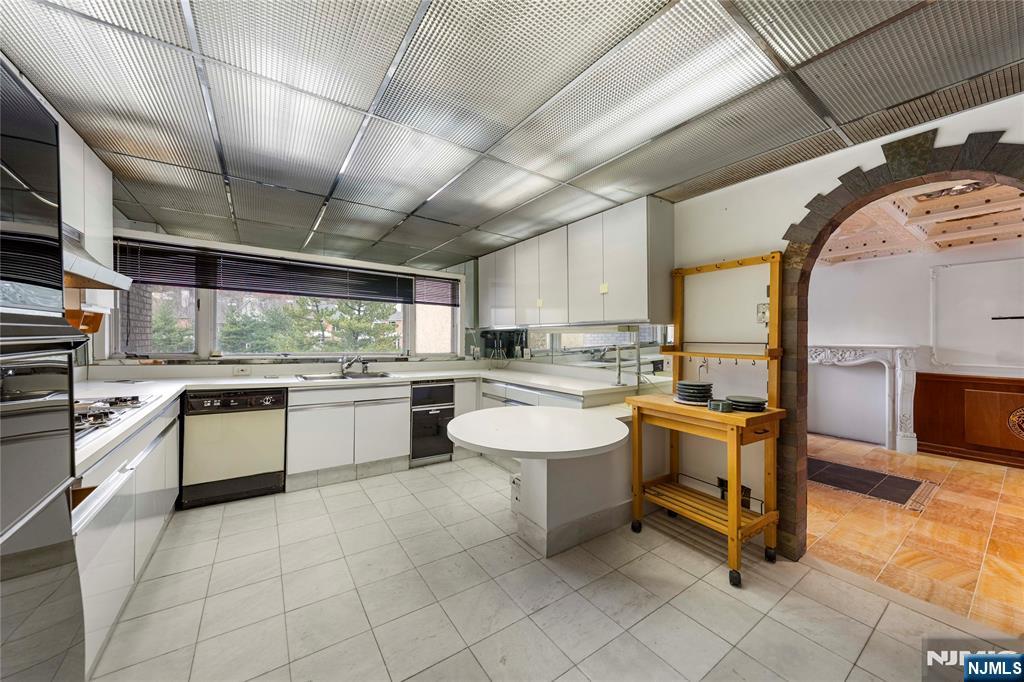 1225 River Road UNIT 7D, Edgewater, NJ, 07020