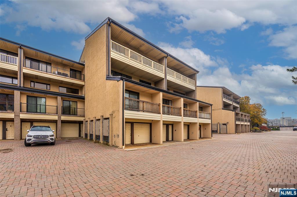 1225 River Road UNIT 7D, Edgewater, NJ, 07020