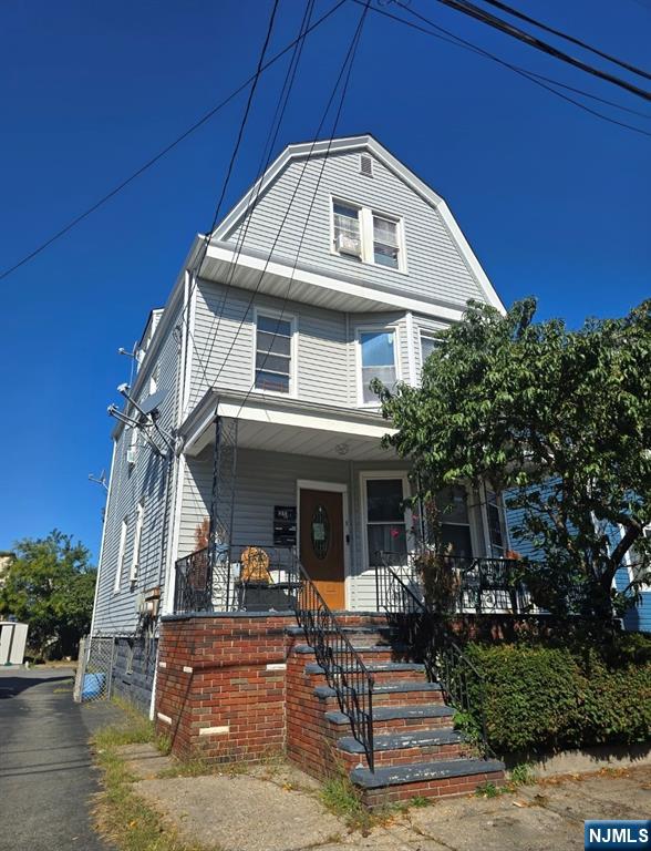 251 Highland Avenue - Photo 3