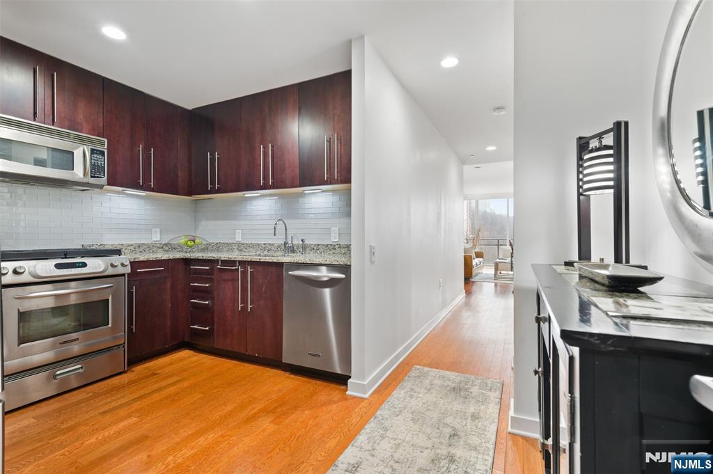 $569,000 Condo