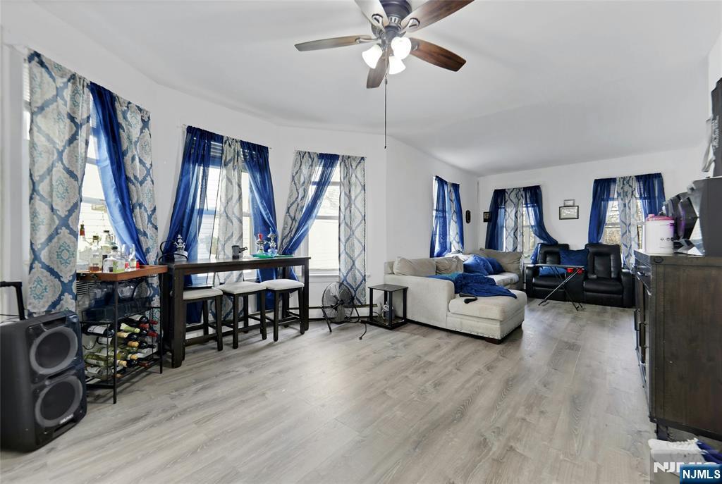 42 Lakeshore Drive - Photo 3