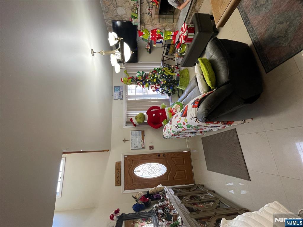 224 Division Avenue - Photo 4