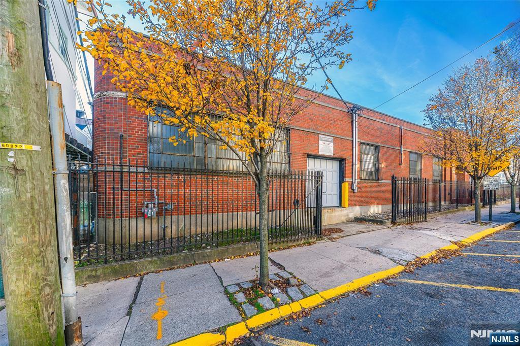 109-111 45th Street - Photo 2