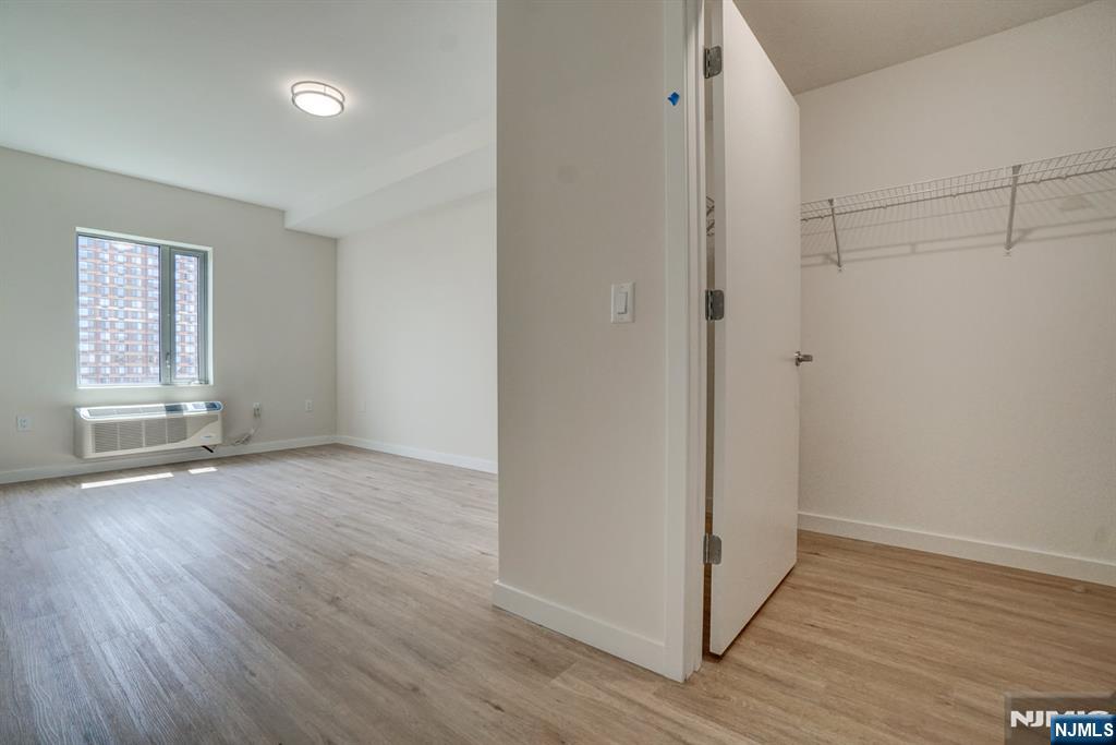 69 Main Street 1502 - Photo 11