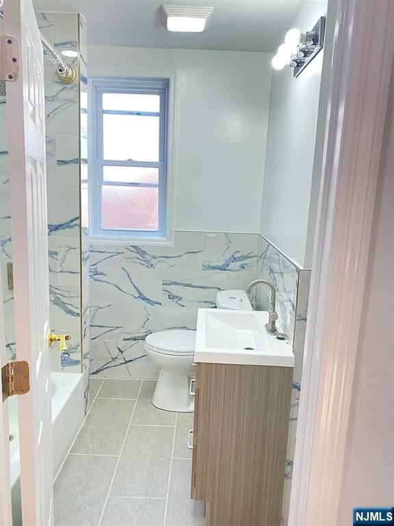 1008 74th Street 2 - Photo 5
